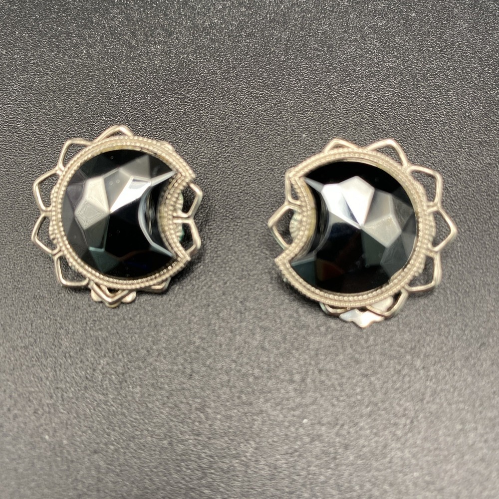 Unsigned Silver Tone Clip On Earrings Vintage Black Faceted Glass 1"